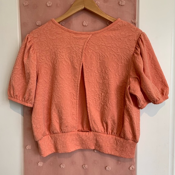 Open back blouse - Picture 2 of 2